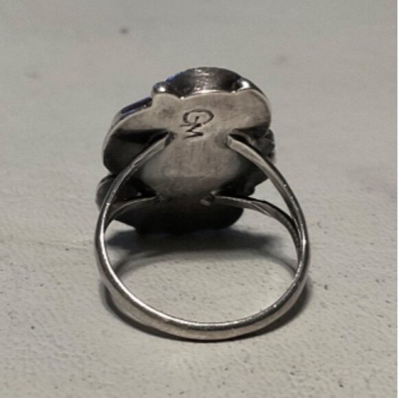 Ring Size 5.5 2 Mother of Pearl 10mm x 8mm Native Possibly Old Pawn Sterling Sil - Picture 3 of 14